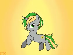 Size: 2048x1536 | Tagged: safe, artist:polak23, oc, oc only, oc:emerald star, pony, unicorn, art trade, cute, gradient background, horn, jumping, looking at you, ocbetes, signature, smiling, smiling at you, smirk, solo, unicorn oc