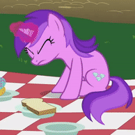Size: 194x194 | Tagged: safe, screencap, amethyst star, sparkler, pony, unicorn, g4, the mysterious mare do well, animated, bread, female, food, mare, picnic blanket, screaming, solo, yelling at food