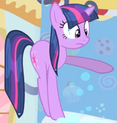 Size: 599x630 | Tagged: safe, screencap, twilight sparkle, pony, unicorn, feeling pinkie keen, g4, season 1, bath, bathroom, bathtub, behaving like a cat, bubble bath, coward, cropped, female, mare, solo, twilight cat, unicorn twilight, wet, wet mane