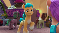 Size: 2388x1338 | Tagged: safe, screencap, hitch trailblazer, sparky sparkeroni, sunny starscout, breezie, dragon, earth pony, pony, unicorn, family trees, g5, my little pony: make your mark, my little pony: make your mark chapter 5, spoiler:g5, spoiler:my little pony: make your mark, background pony, bag, crowd, female, male, mare, market, riding, riding a pony, saddle bag, silver nova (g5), sparky riding hitch trailblazer, stallion, vendor stall