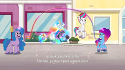 Size: 3072x1727 | Tagged: safe, screencap, izzy moonbow, madame taffytail, misty brightdawn, señor butterscotch, zipp storm, pegasus, pony, unicorn, g5, icy prints, my little pony: tell your tale, spoiler:g5, spoiler:my little pony: tell your tale, spoiler:tyts02e01, :o, eyebrows, female, headphones, indonesian, jump rope, magic, mare, open mouth, open smile, raised eyebrow, rebirth misty, smiling, telekinesis
