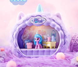 Size: 788x684 | Tagged: safe, izzy moonbow, pony, unicorn, g5, dinosaw, female, horn, mare, merchandise, playset, solo, tail, taobao, toy, unshorn fetlocks