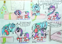 Size: 2525x1821 | Tagged: safe, artist:nicolai, starlight glimmer, trixie, pony, unicorn, g4, bed, christmas, christmas tree, clothes, female, hearth's warming, holiday, horn, humming, lesbian, magic, socks, spanish, spanish text, striped socks, telekinesis, traditional art, tree