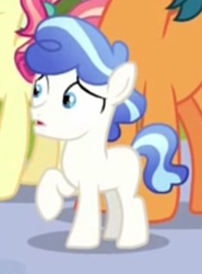 Size: 229x310 | Tagged: safe, screencap, citrine nectar, frosty quartz, golden väs, ruby love, scarlet heart, crystal pony, pony, g4, it isn't the mane thing about you, colt, foal, male, raised hoof, shocked