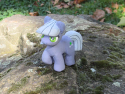 Size: 1280x960 | Tagged: safe, alternate version, artist:malte279, part of a set, limestone pie, earth pony, pony, g4, animated, concrete, craft, female, mare, outdoors, sculpture, solo, ytong