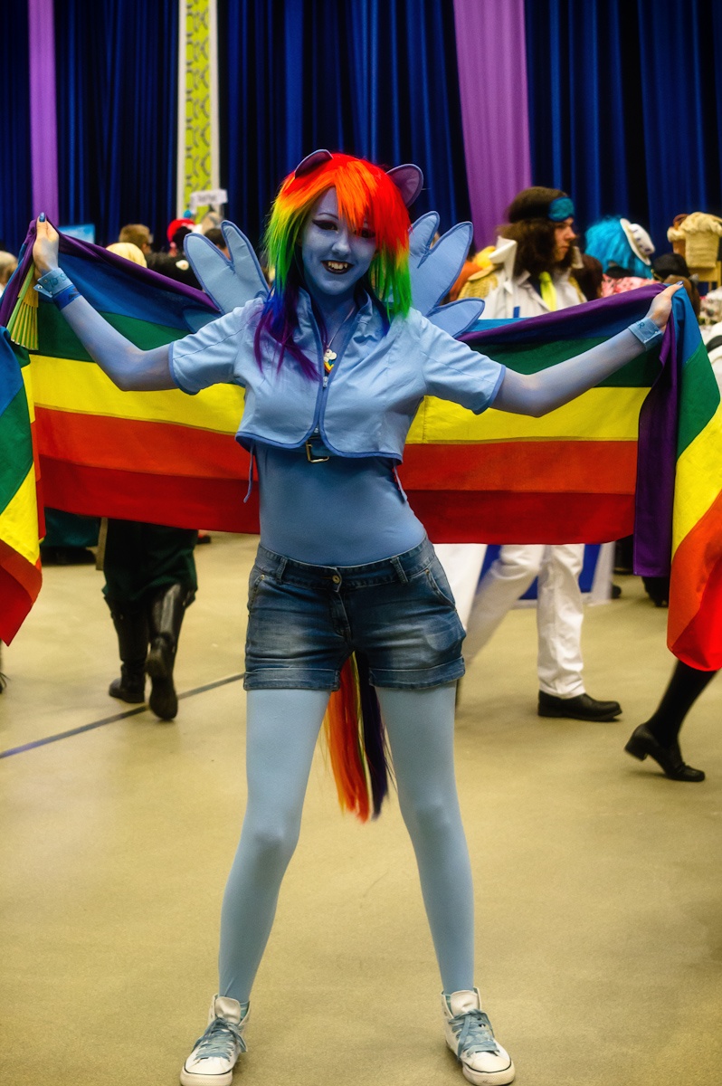 bad rainbow dash cosplay