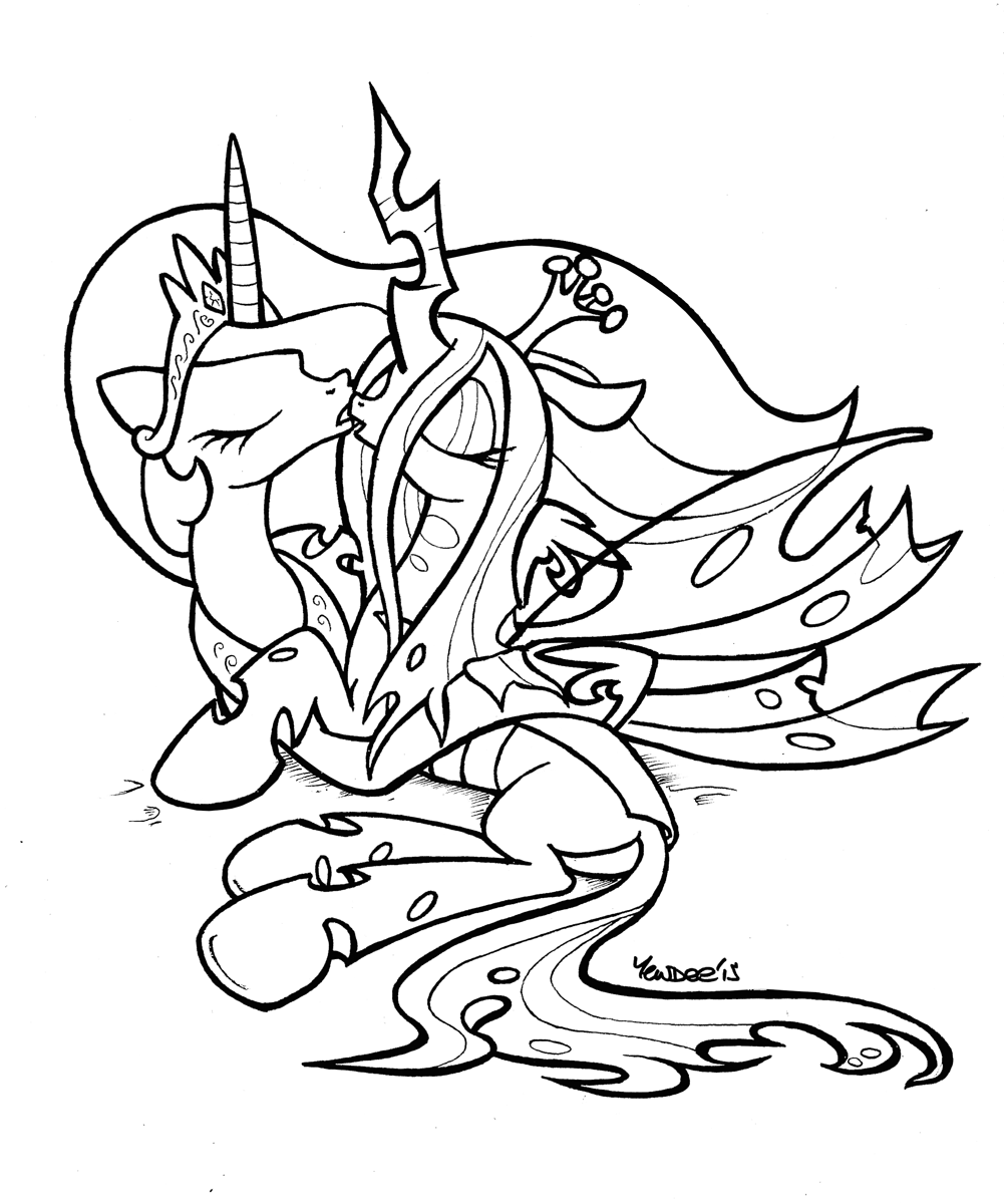 queen chrysalis and princess celestia kiss