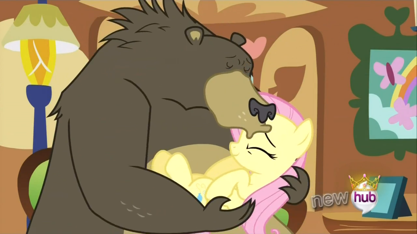 https://derpicdn.net/img/view/2013/2/16/245653__safe_fluttershy_screencap_kissing_magical+mystery+cure_spoiler-colon-s03e13_carrying_bear_animal_harry.png