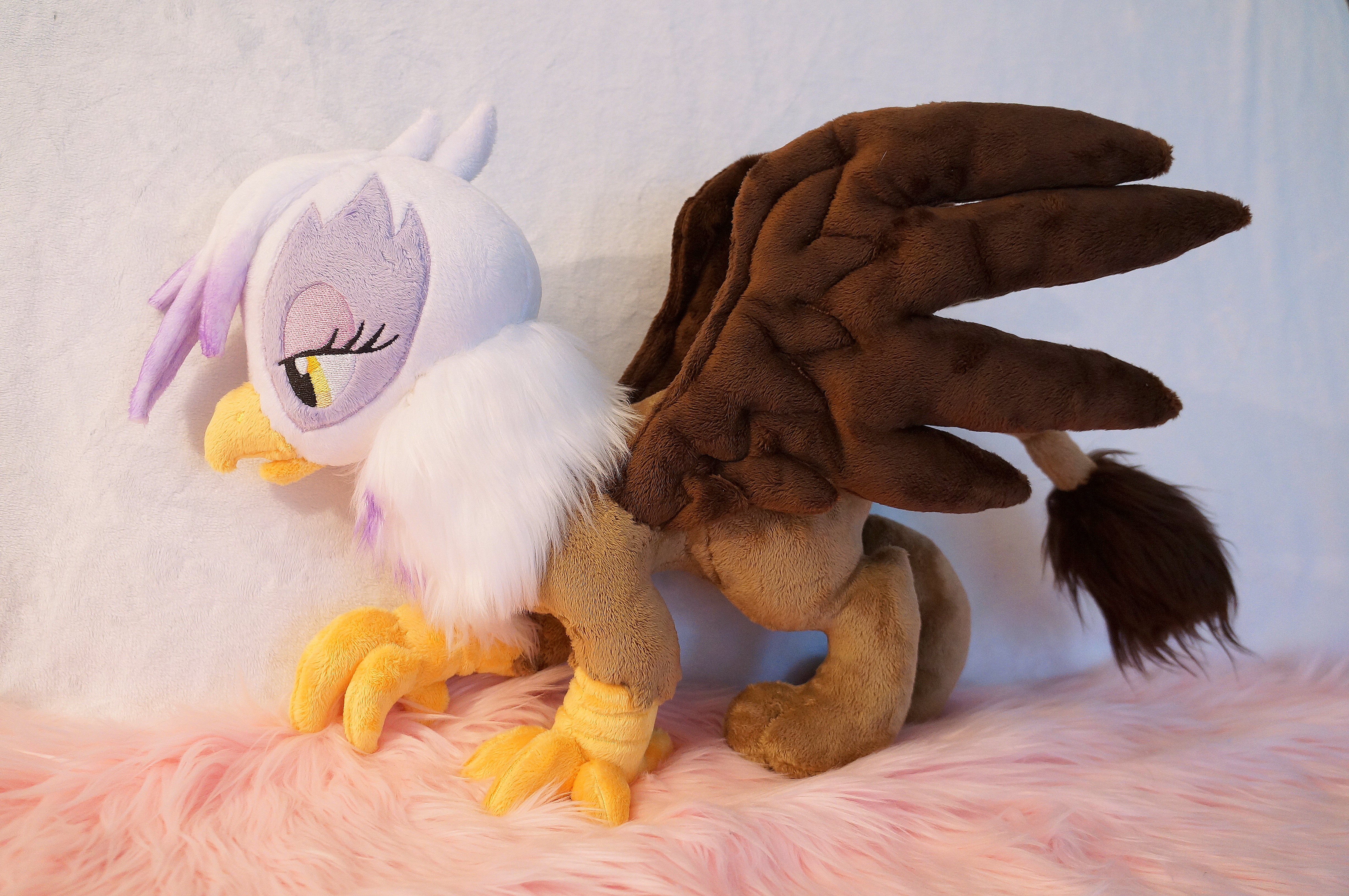 Plushie. Грифон Джильда игрушка. My little Pony Джильда. БЖД гиппогриф. Плюшевый Грифон.