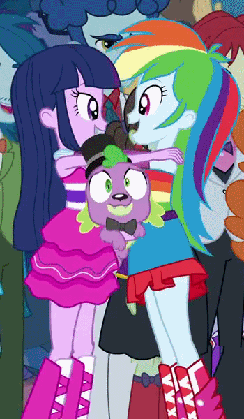 https://derpicdn.net/img/view/2016/2/18/1091414__safe_twilight+sparkle_rainbow+dash_shipping_equestria+girls_straight_screencap_animated_spike_cropped.gif