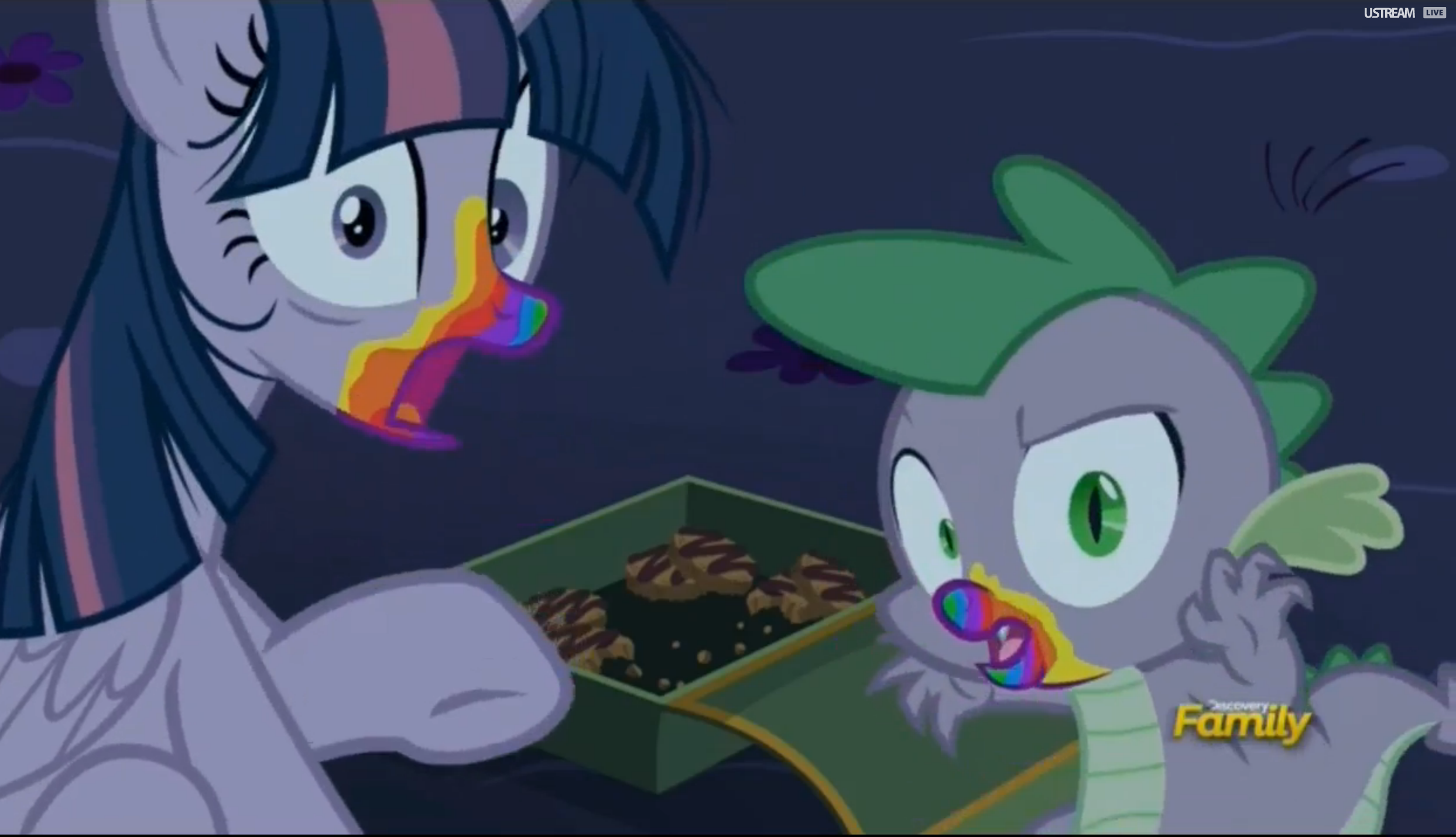 https://derpicdn.net/img/view/2016/8/13/1224151__safe_twilight+sparkle_screencap_princess+twilight_spike_food_discovery+family+logo_cookie_spoiler-colon-s06e15_28+pranks+later.png