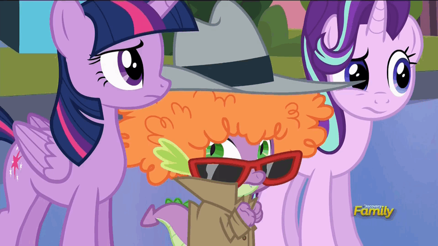 1229775__safe_twilight+sparkle_screencap_animated_spike_starlight+glimmer_crystal+pony_crystal+empire_disguise_spoiler-colon-s06e16.gif